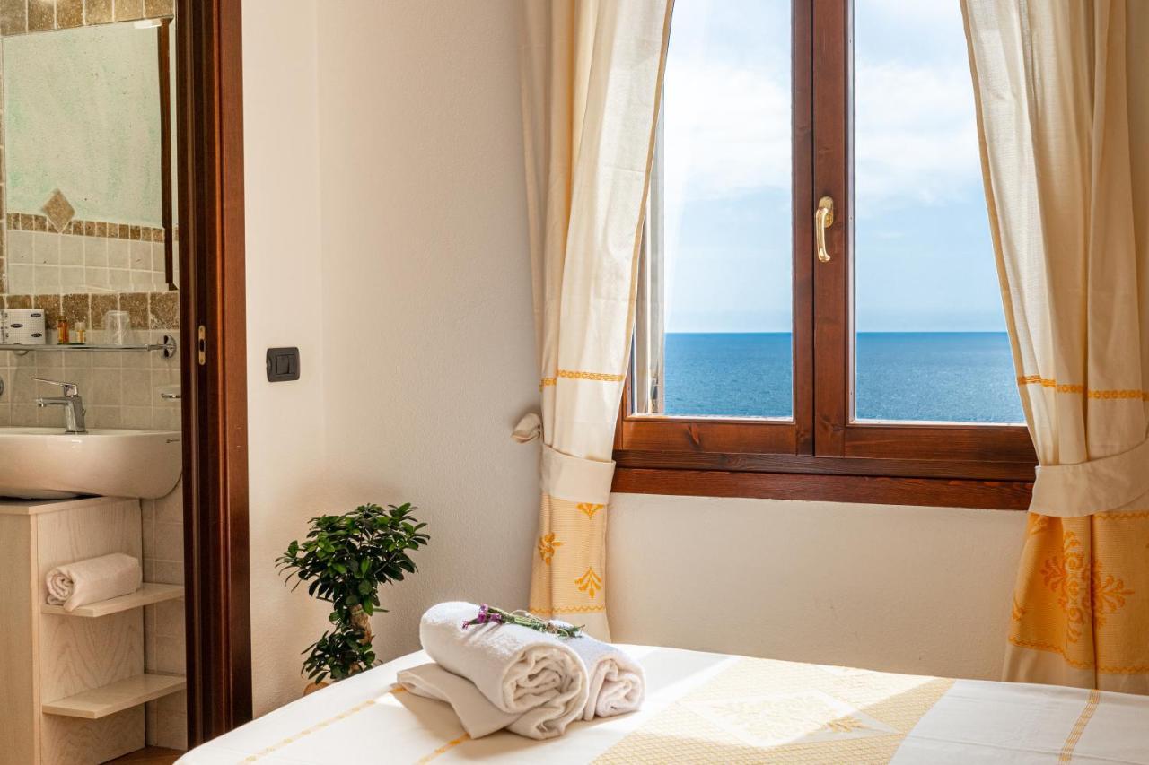 Hotel Trinita Dei Corsari トッレ・デイ・コルサリ エクステリア 写真
